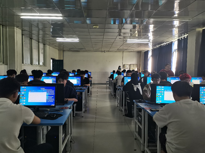 信息工程学院中计算机网络信息与软件技术的技术开发