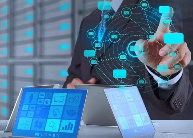 2025年最火大学专业榜单 准大学生必看未来选择指南